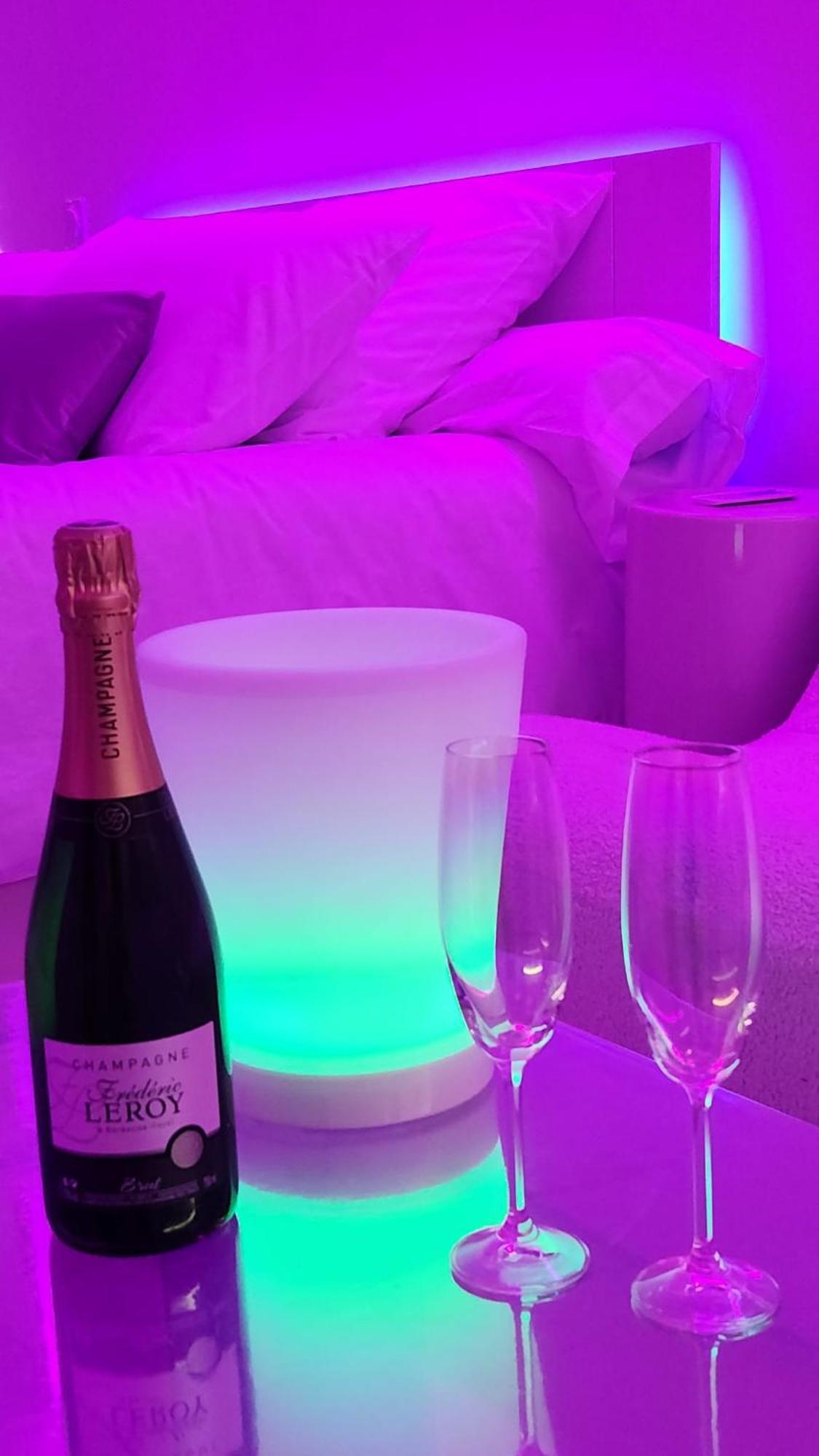 Love Room A 30 Mn Des Plages Et De Vannes Questembert Ngoại thất bức ảnh